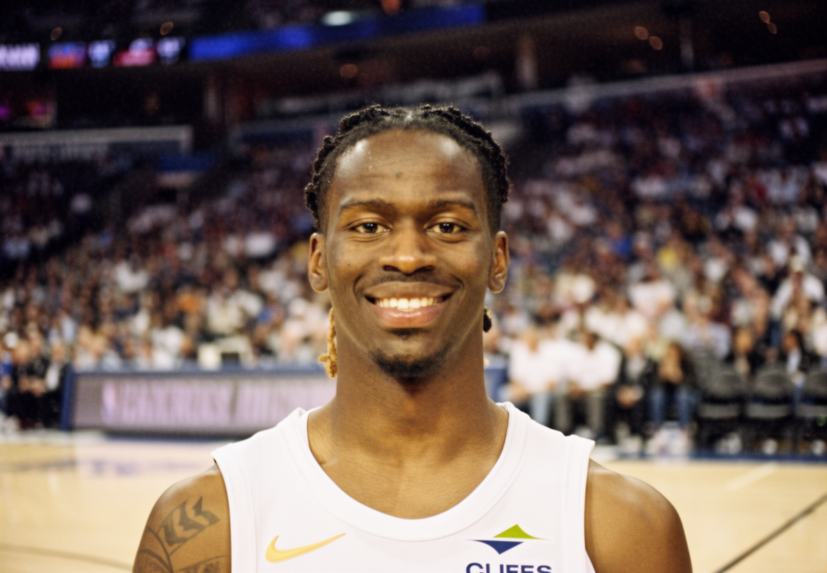 星空体育app - 星空体育 - 深度解析 NBA 合同中的「完全相互选项」：保障性与战略弹性的平衡术